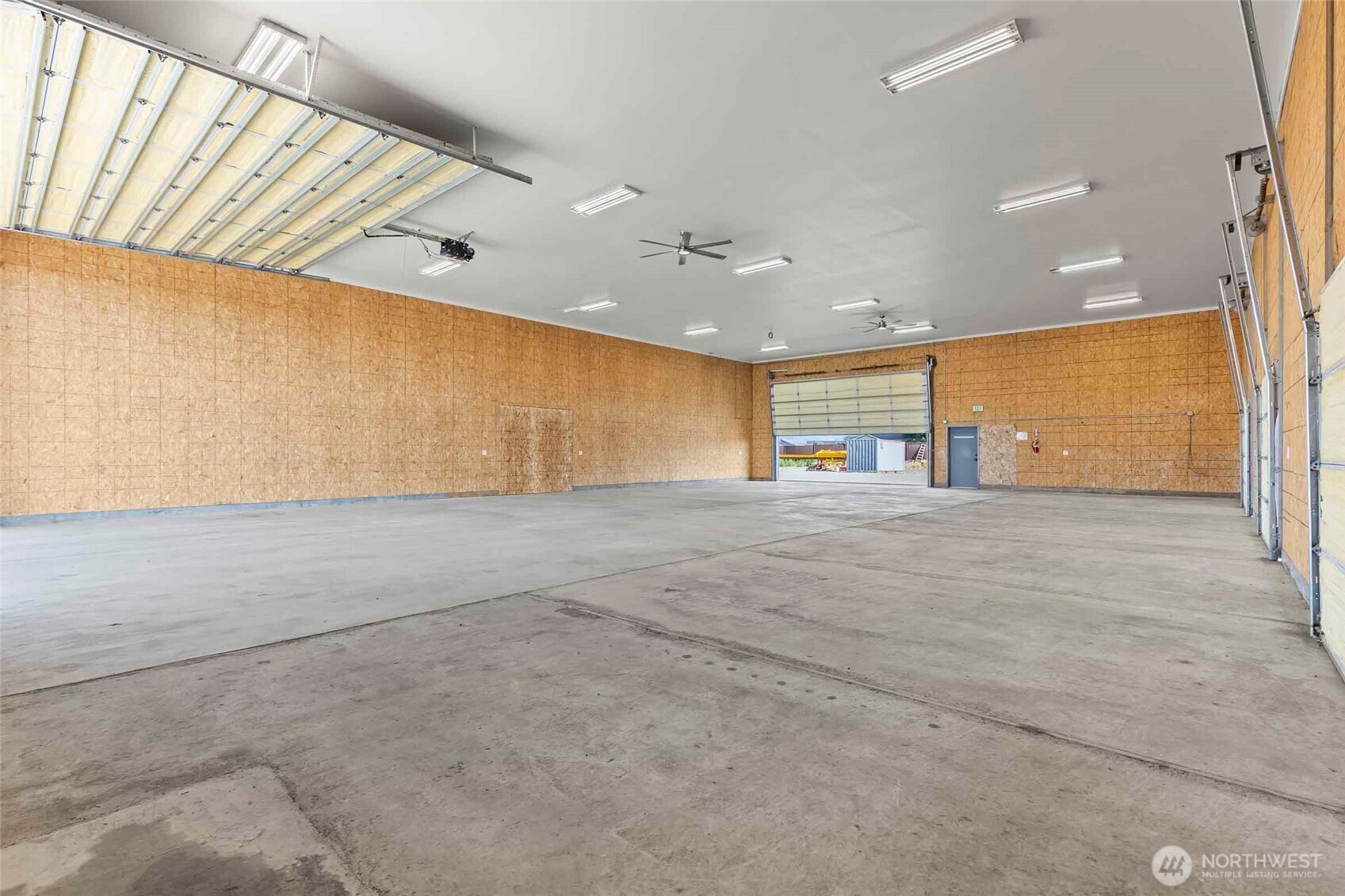 2015 Old Highway 10 Property Photo 11