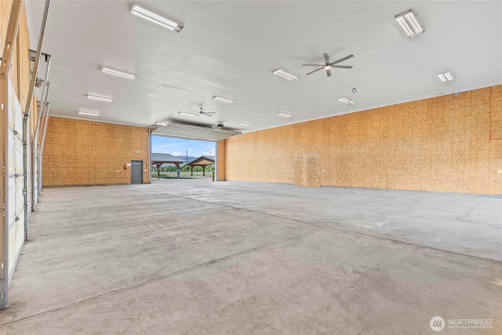 2015 Old Highway 10 Property Photo 12