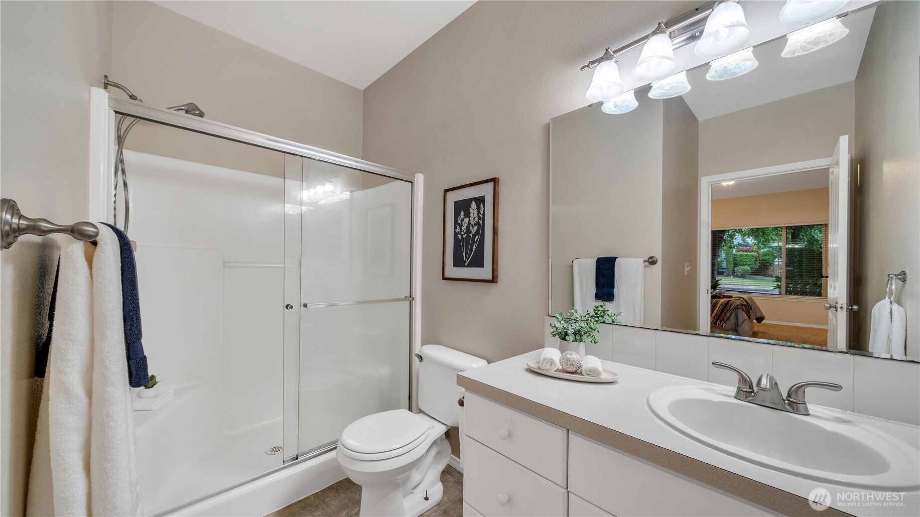 2104 Palisade Boulevard B-7 Property Photo 15