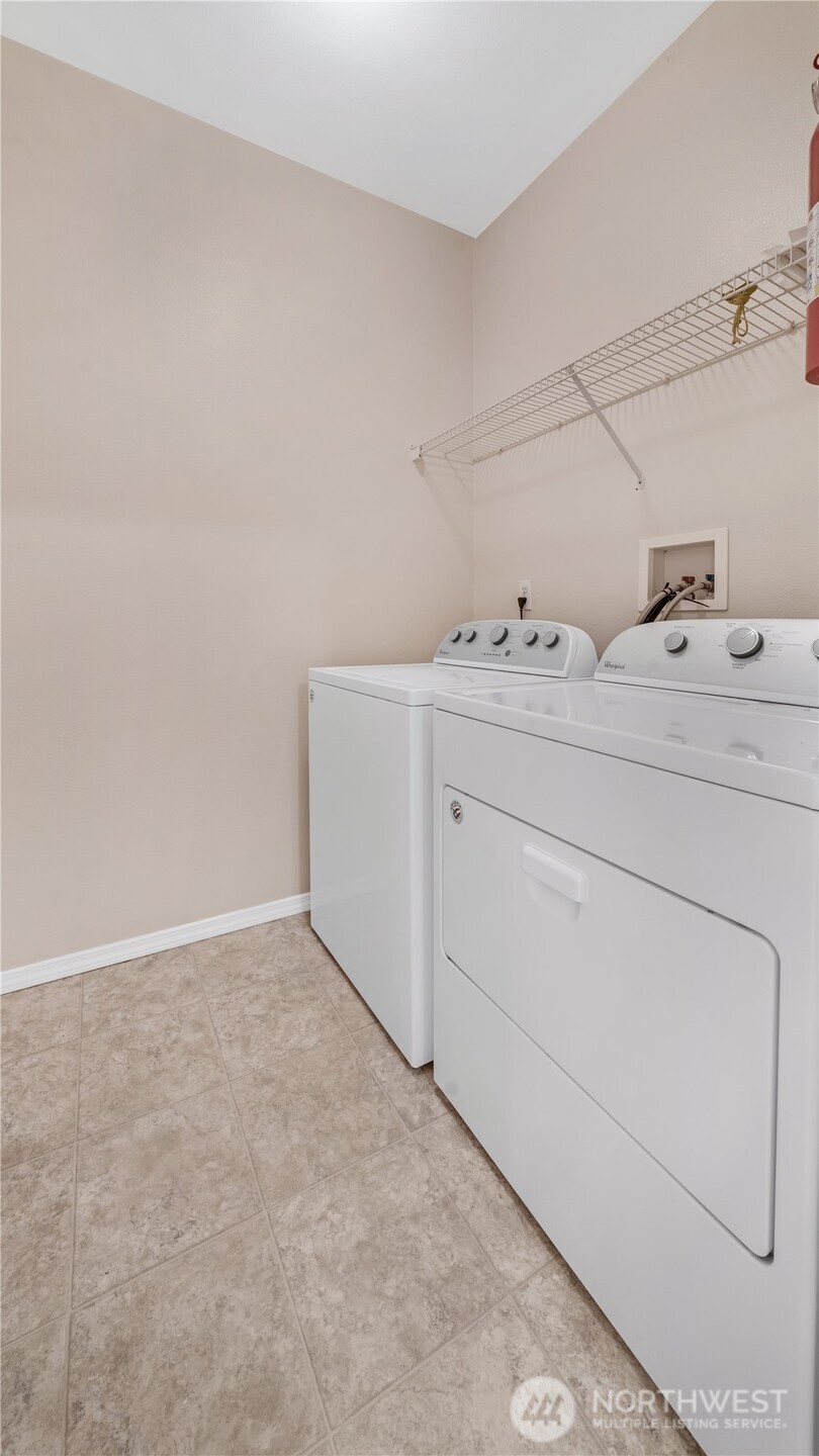 2104 Palisade Boulevard B-7 Property Photo 16