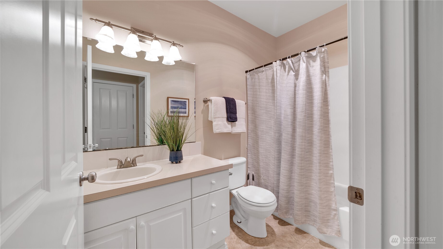 2104 Palisade Boulevard B-7 Property Photo 18
