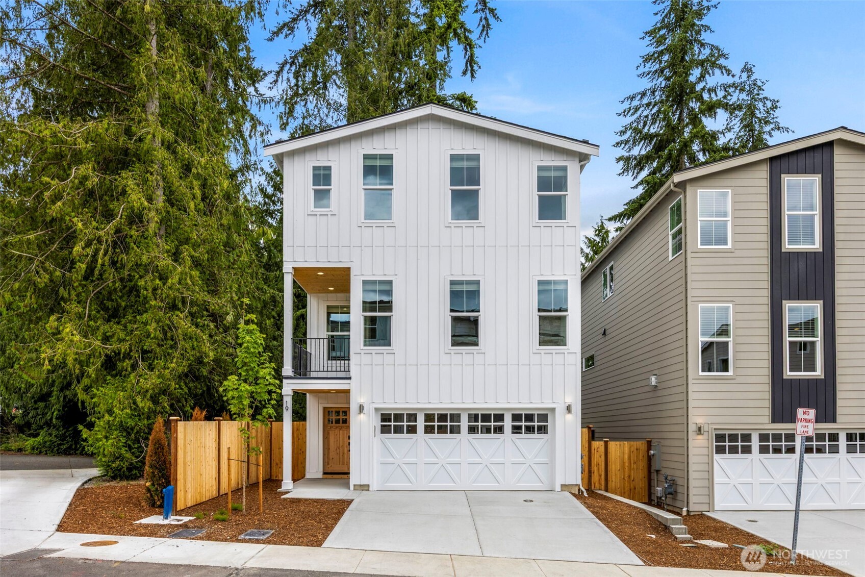 9 160th Street Property Photo 1