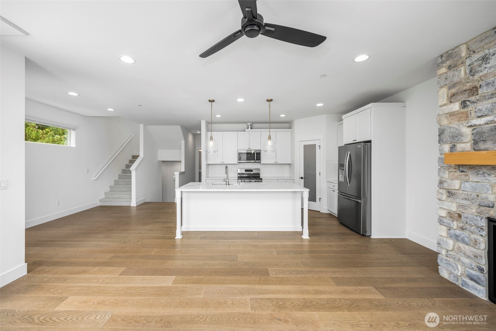 9 160th Place Property Photo 13