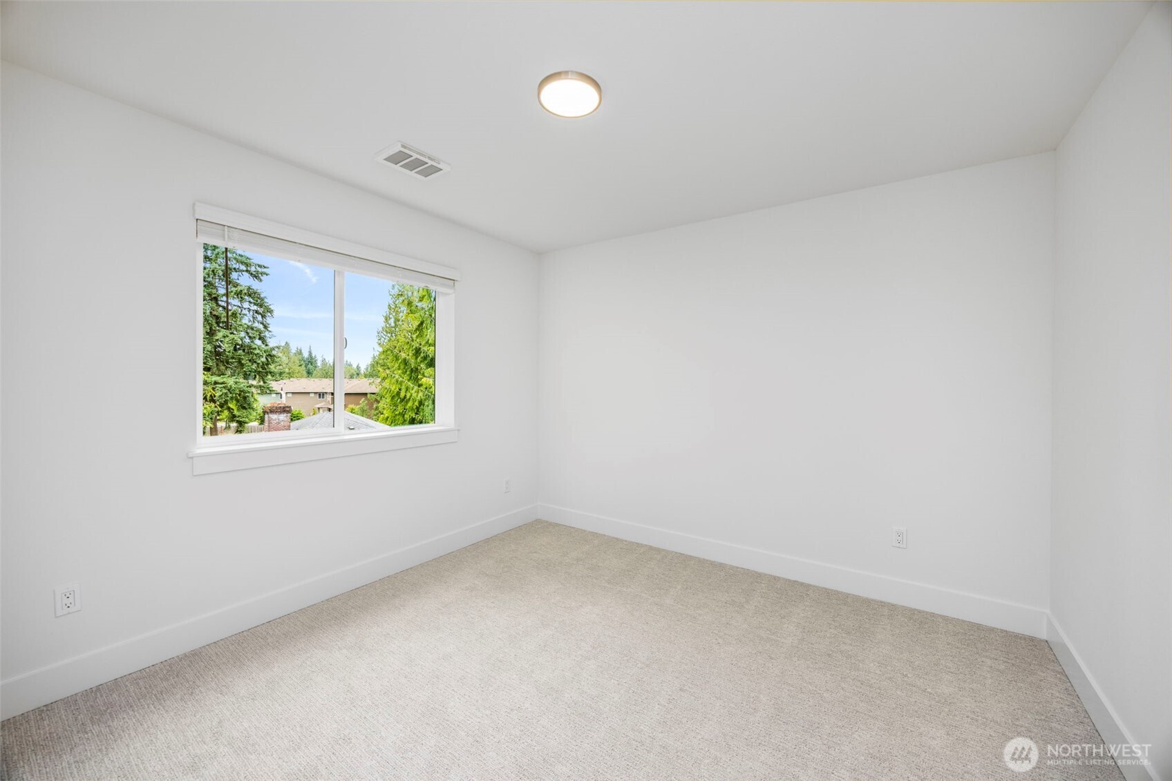 9 160th Place Property Photo 25