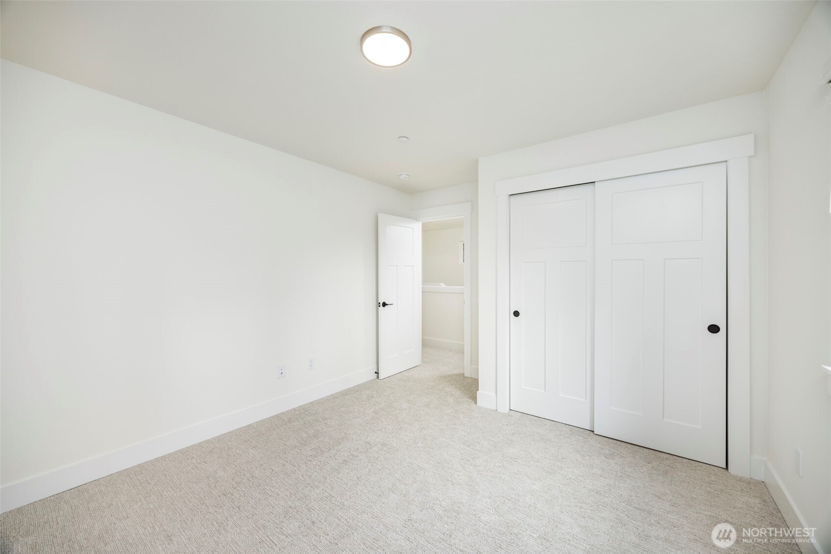 9 160th Place Property Photo 26
