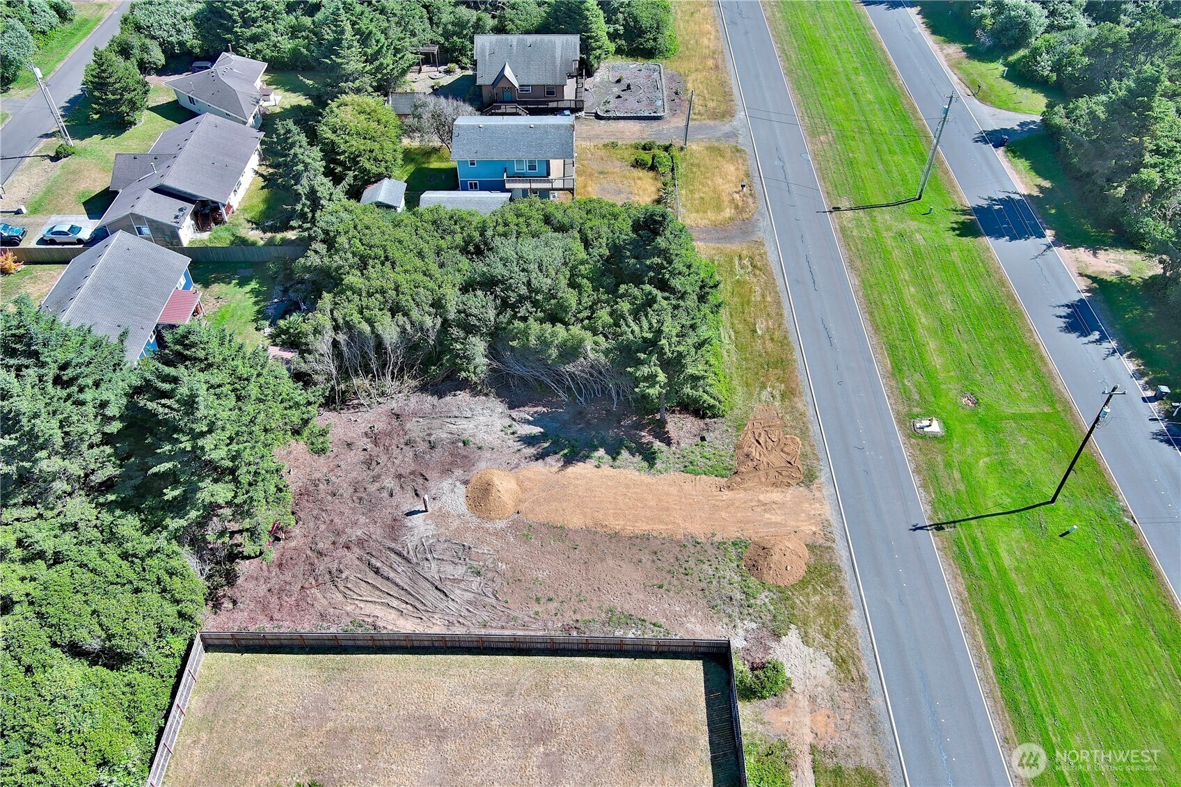 538 Ocean Shores Boulevard Property Photo 4