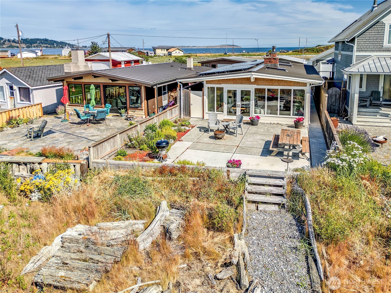 1060 Beckett Point Road Property Photo 3