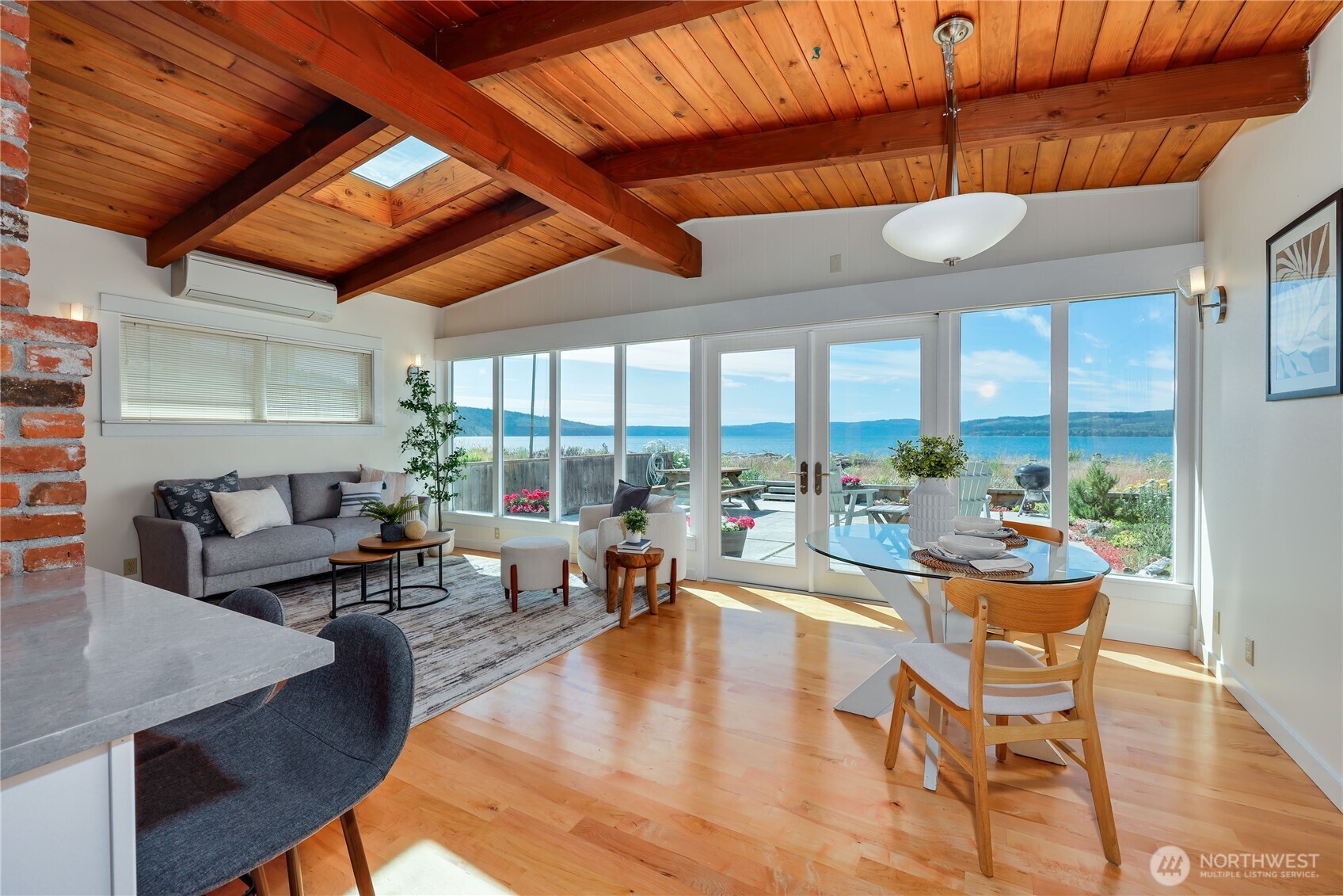 1060 Beckett Point Road Property Photo 6