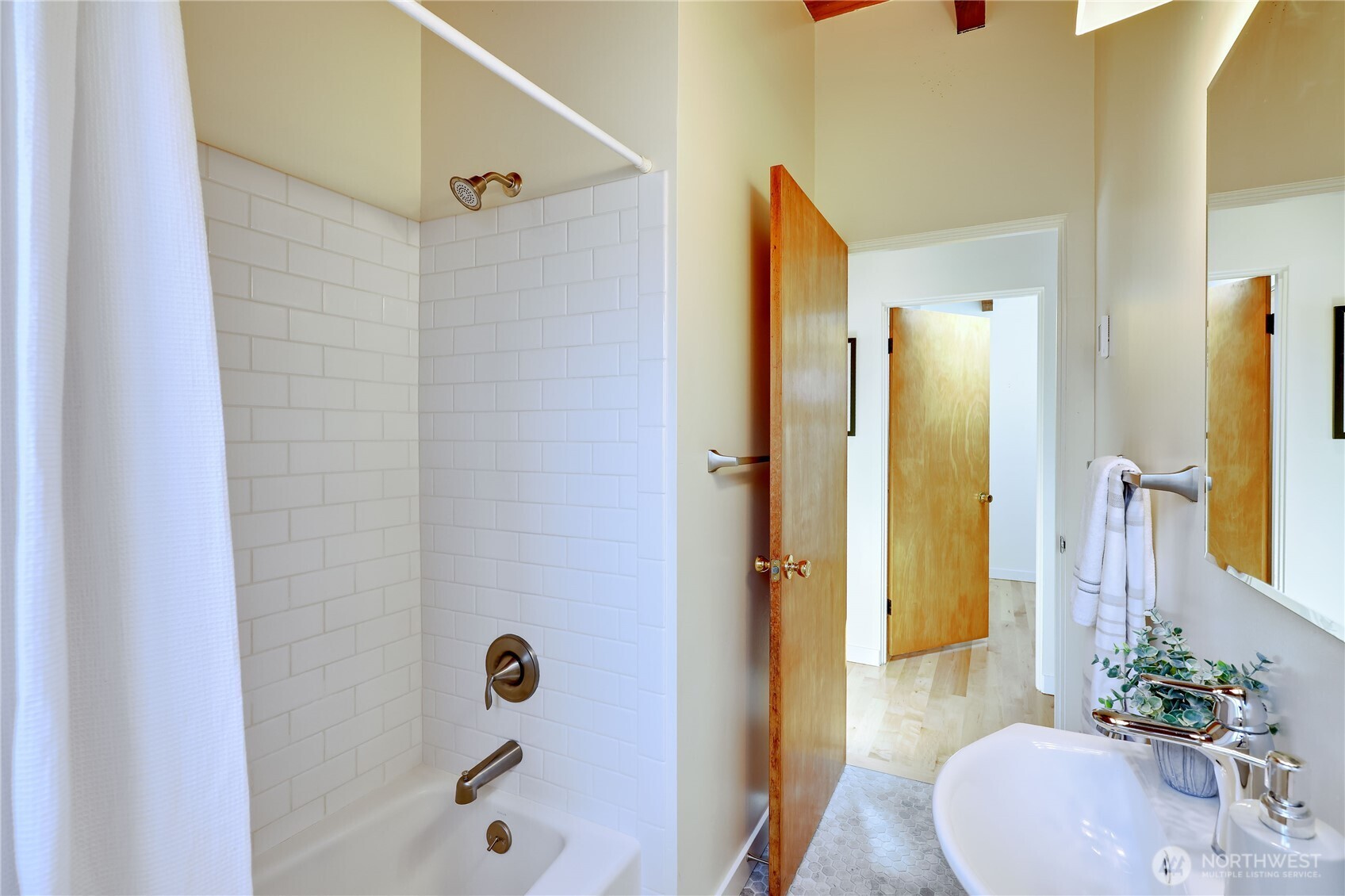 1060 Beckett Point Road Property Photo 19