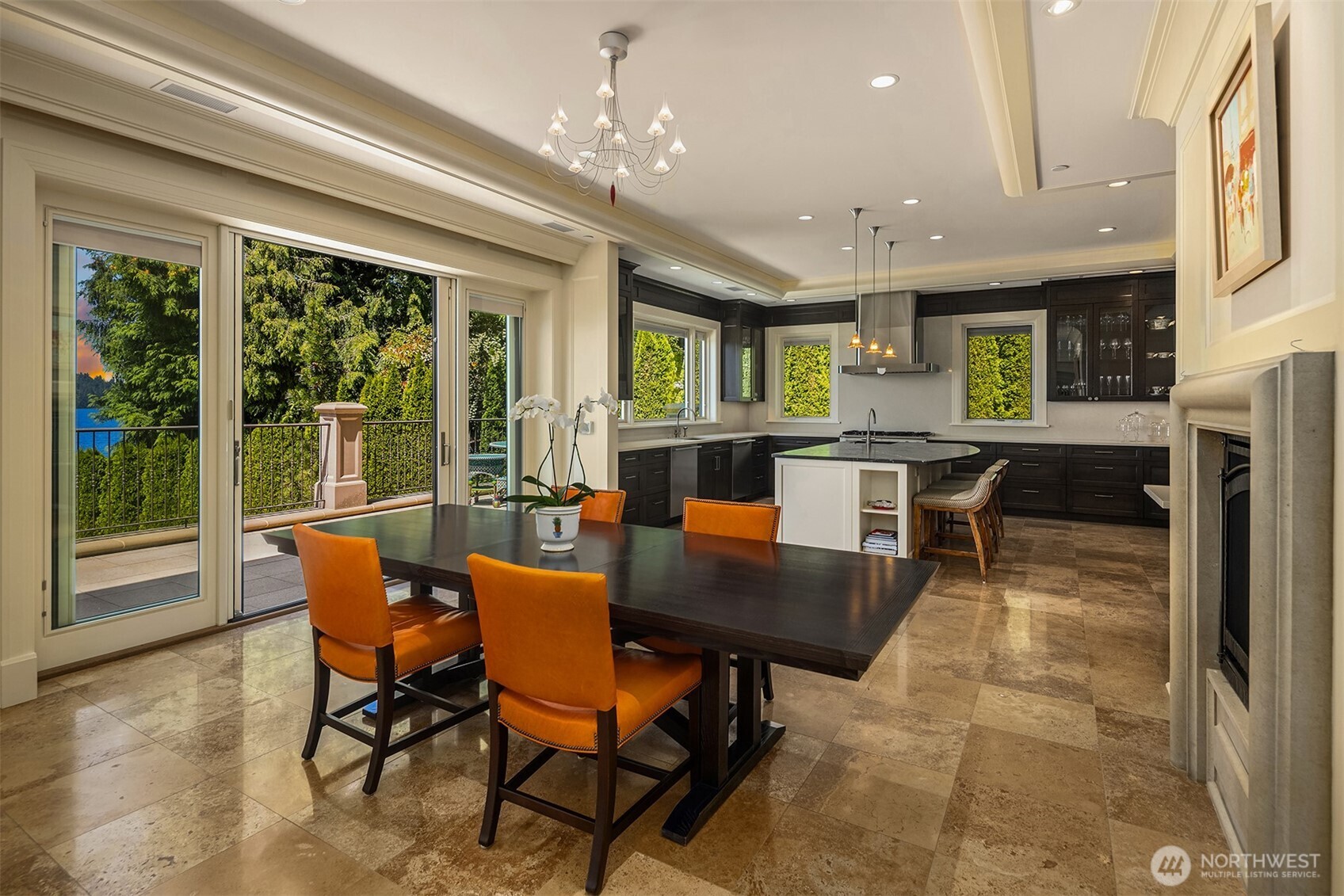 2400769 Property Photo 12