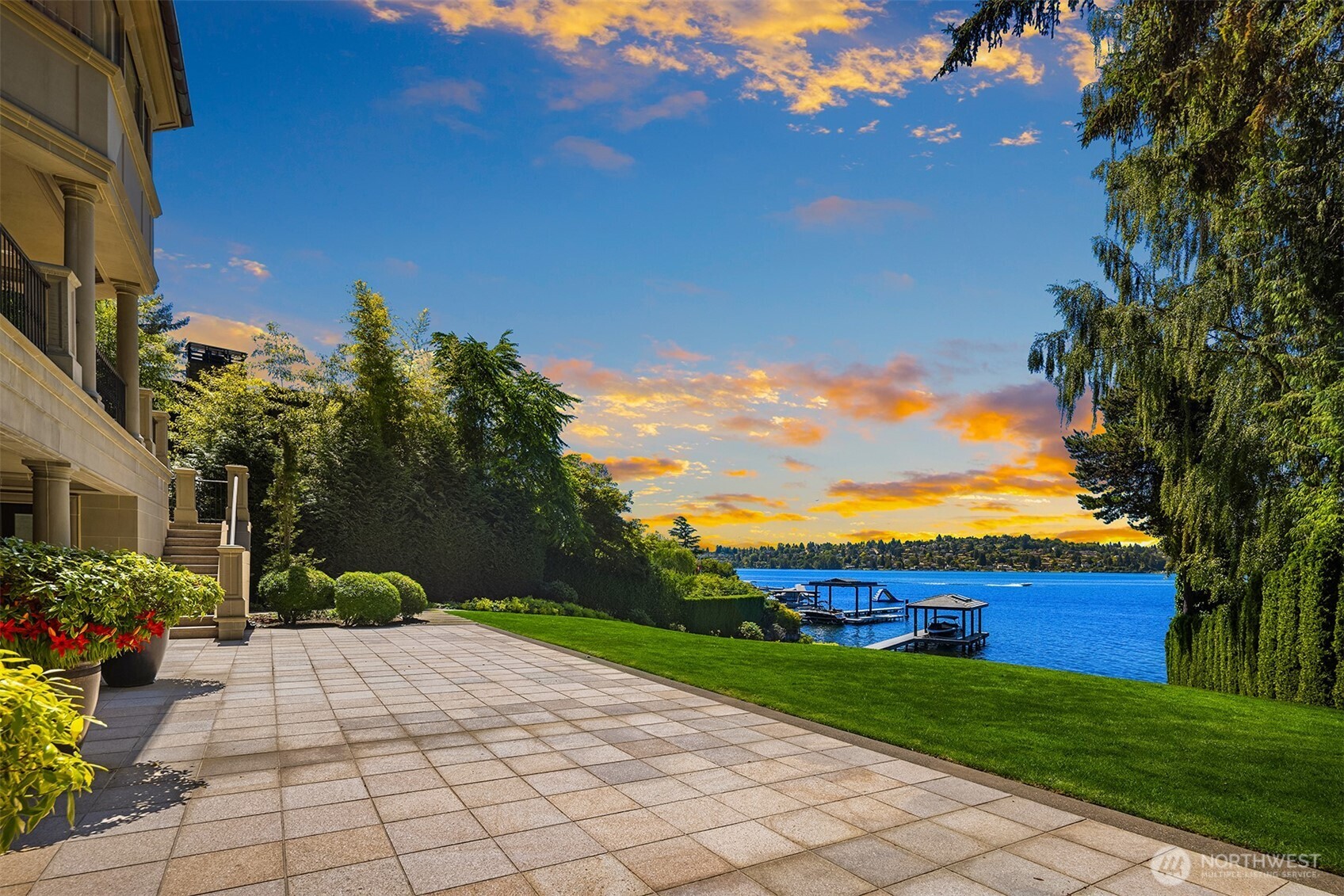 2400769 Property Photo 15