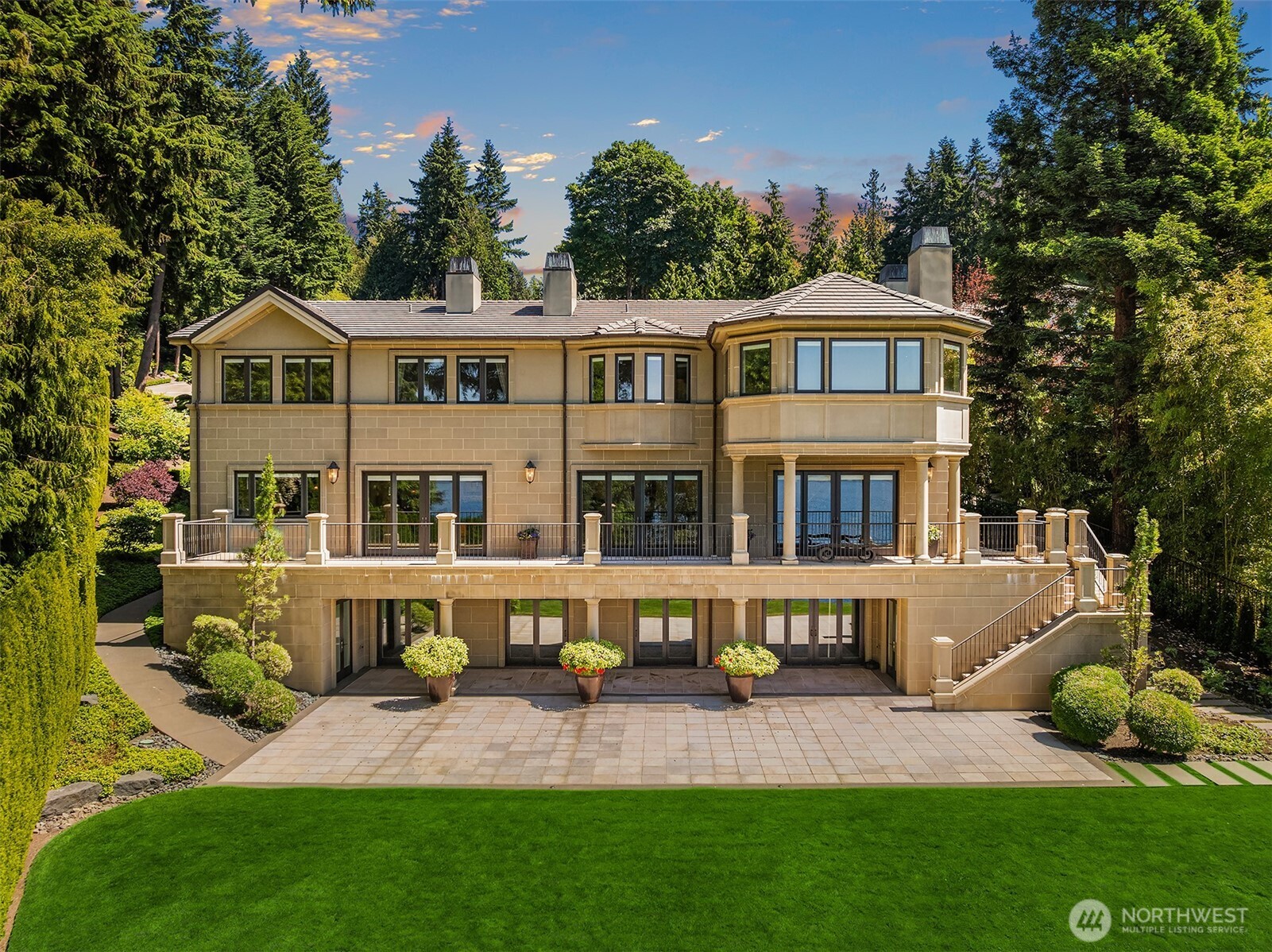 2400769 Property Photo 16