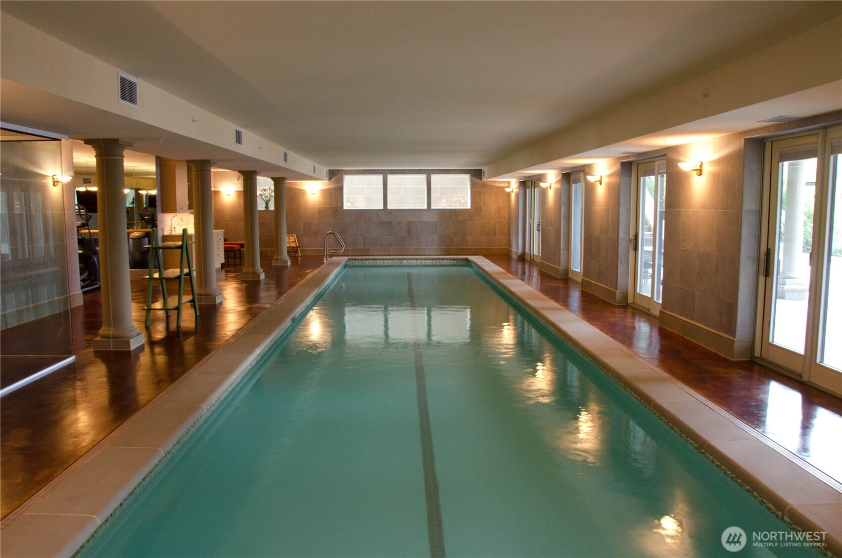 2400769 Property Photo 17