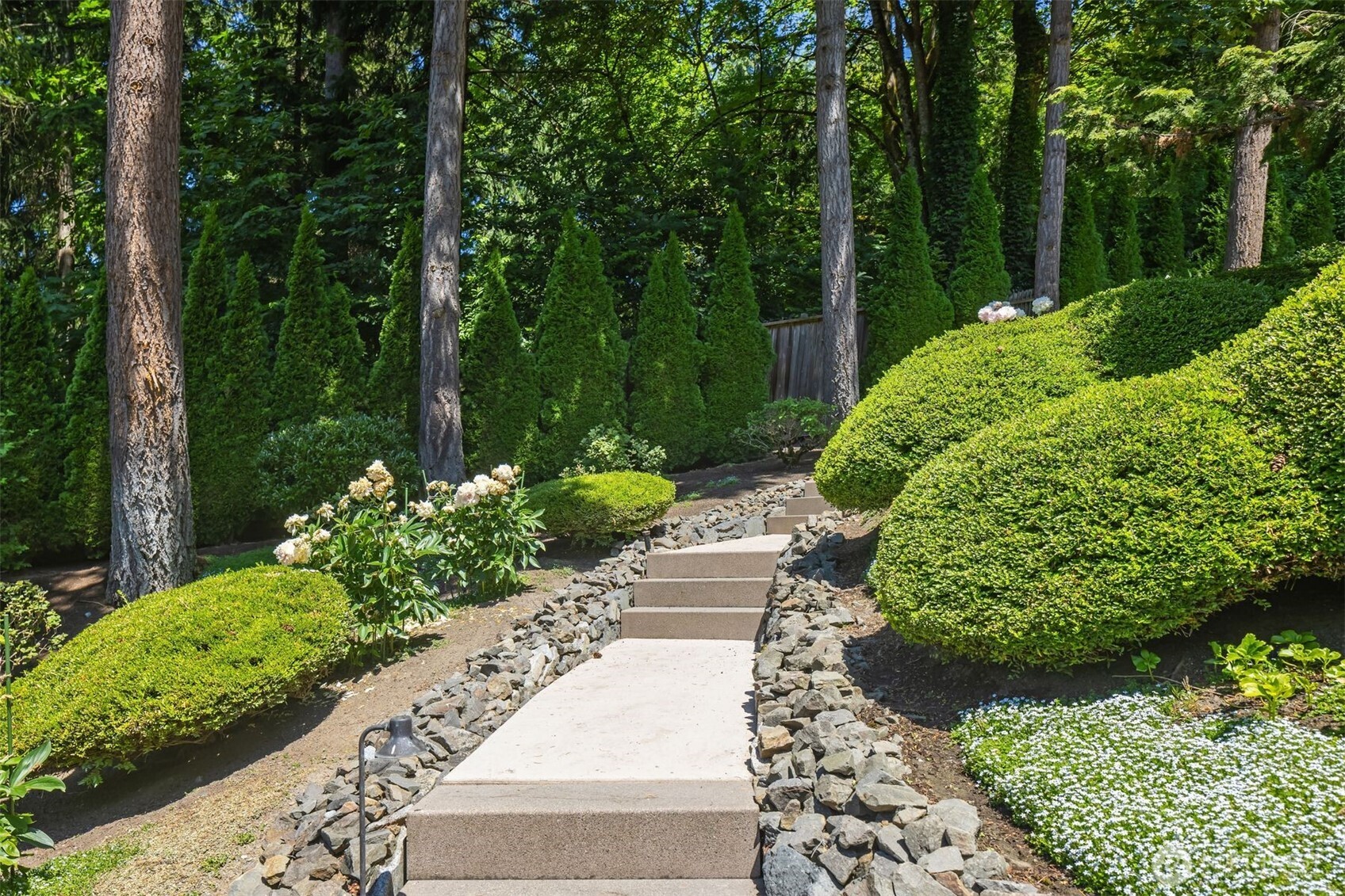 2400769 Property Photo 27