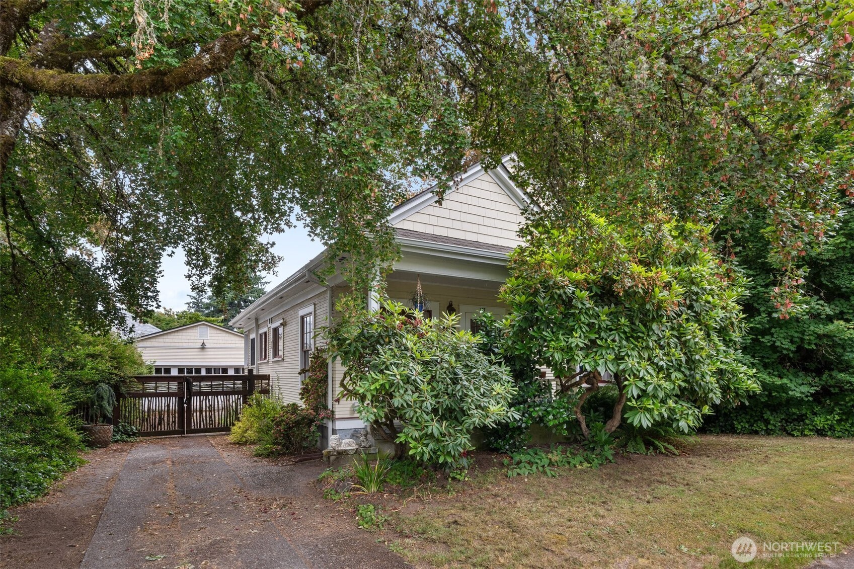 117 21st Avenue Property Photo 1