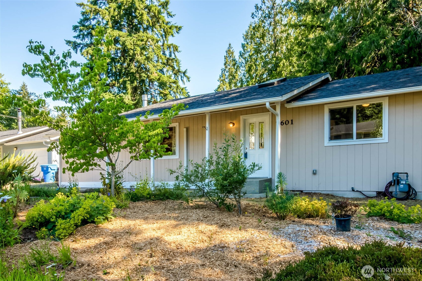 7601 Greenridge Loop Property Photo 1