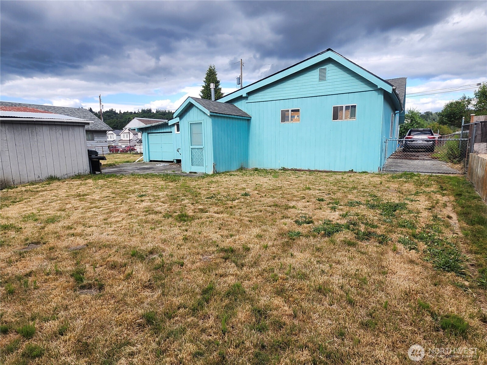 12253 45th Avenue Property Photo 5