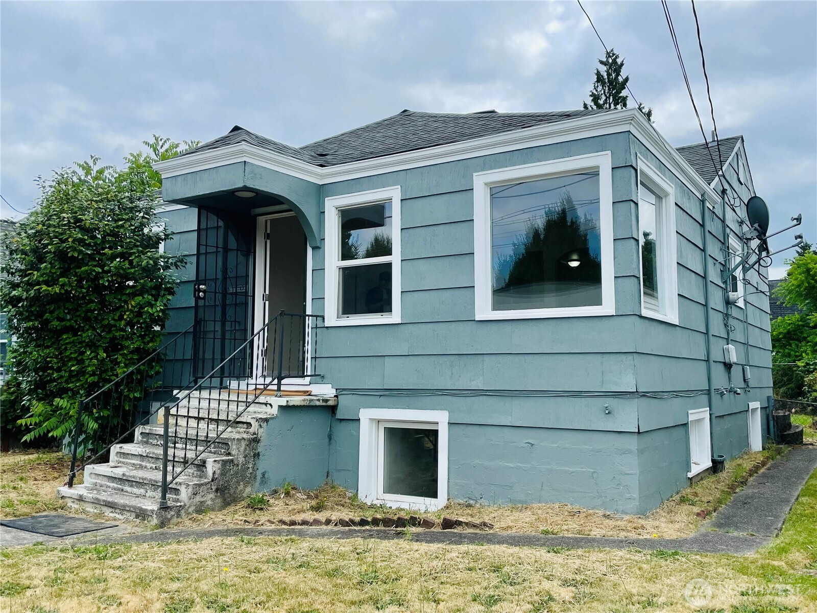 334 N Garden Ave Avenue Property Photo 1