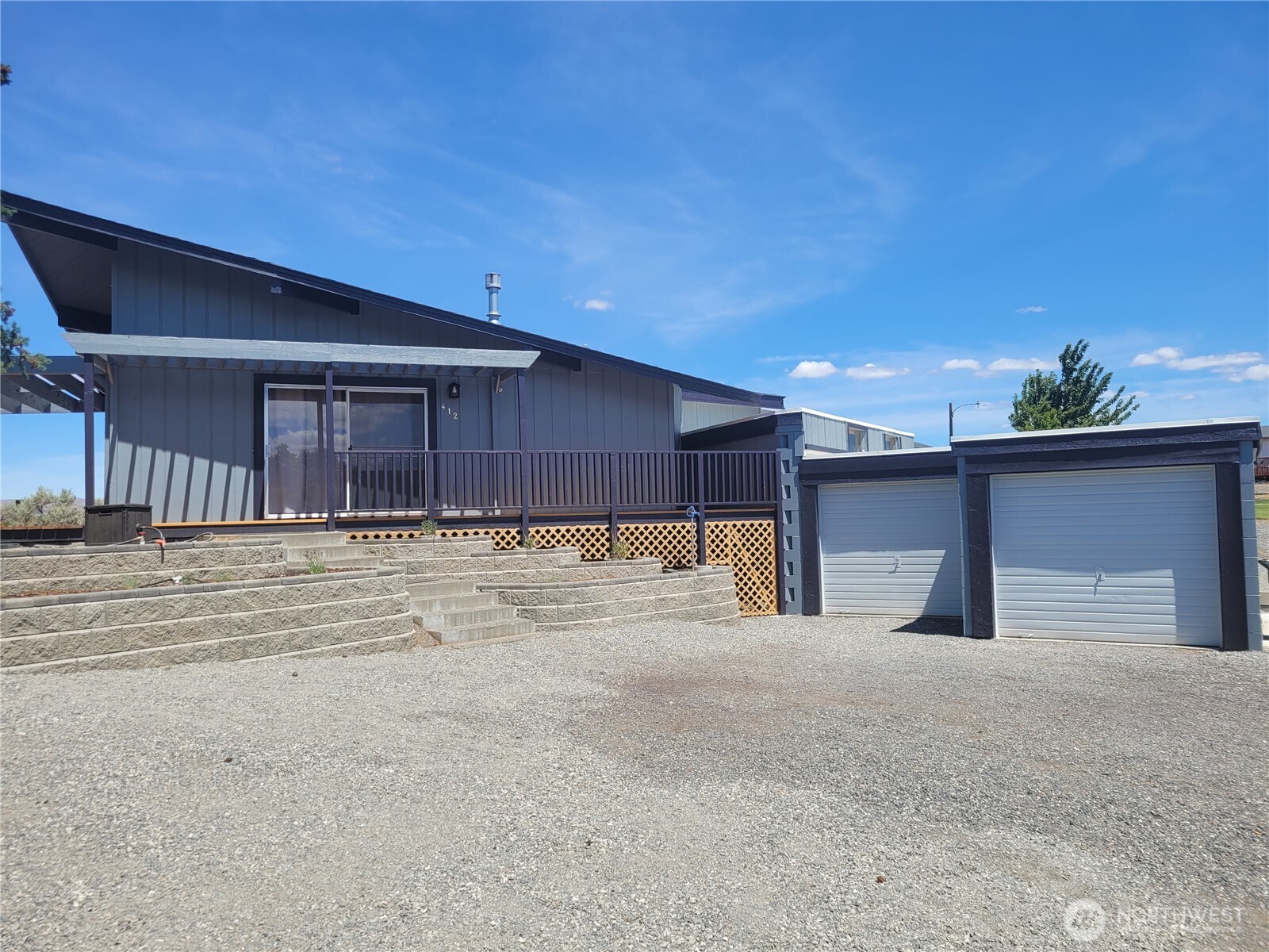 412 Apple Pl SW Property Photo 1
