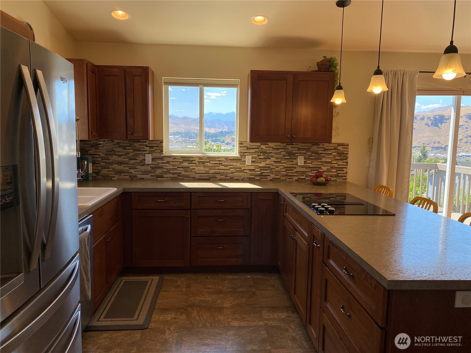 3950 Ne Vista Del Rey Drive Property Photo 4