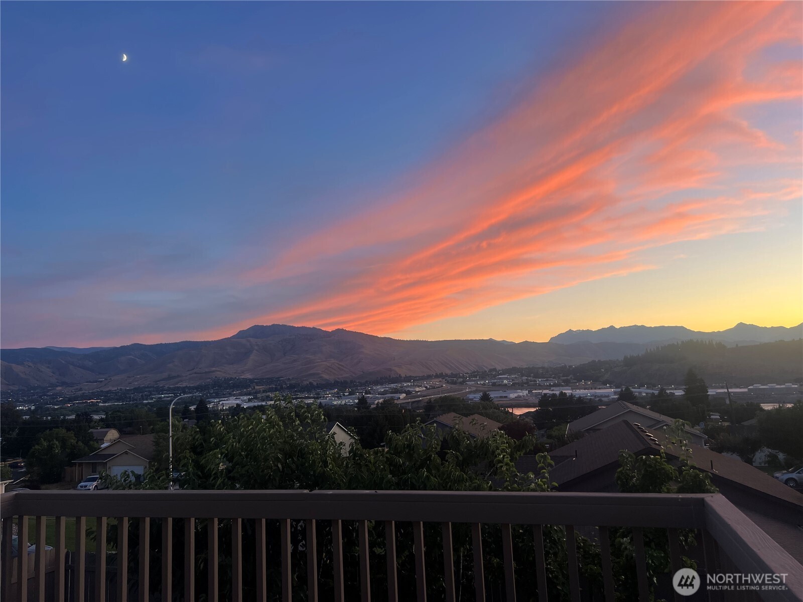 3950 Ne Vista Del Rey Drive Property Photo 6