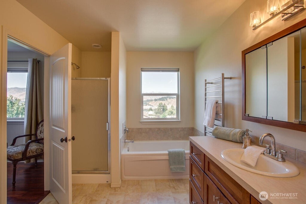 3950 Ne Vista Del Rey Drive Property Photo 12