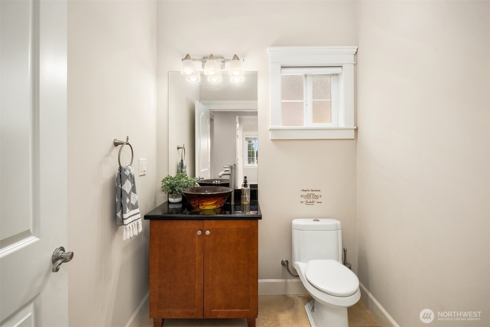201 240th Street Property Photo 18