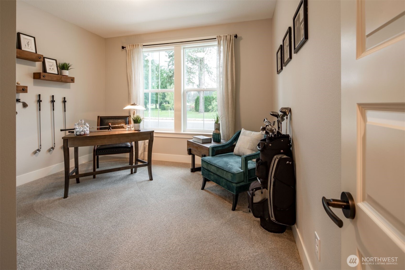 5682 Thornhill Avenue Property Photo 18