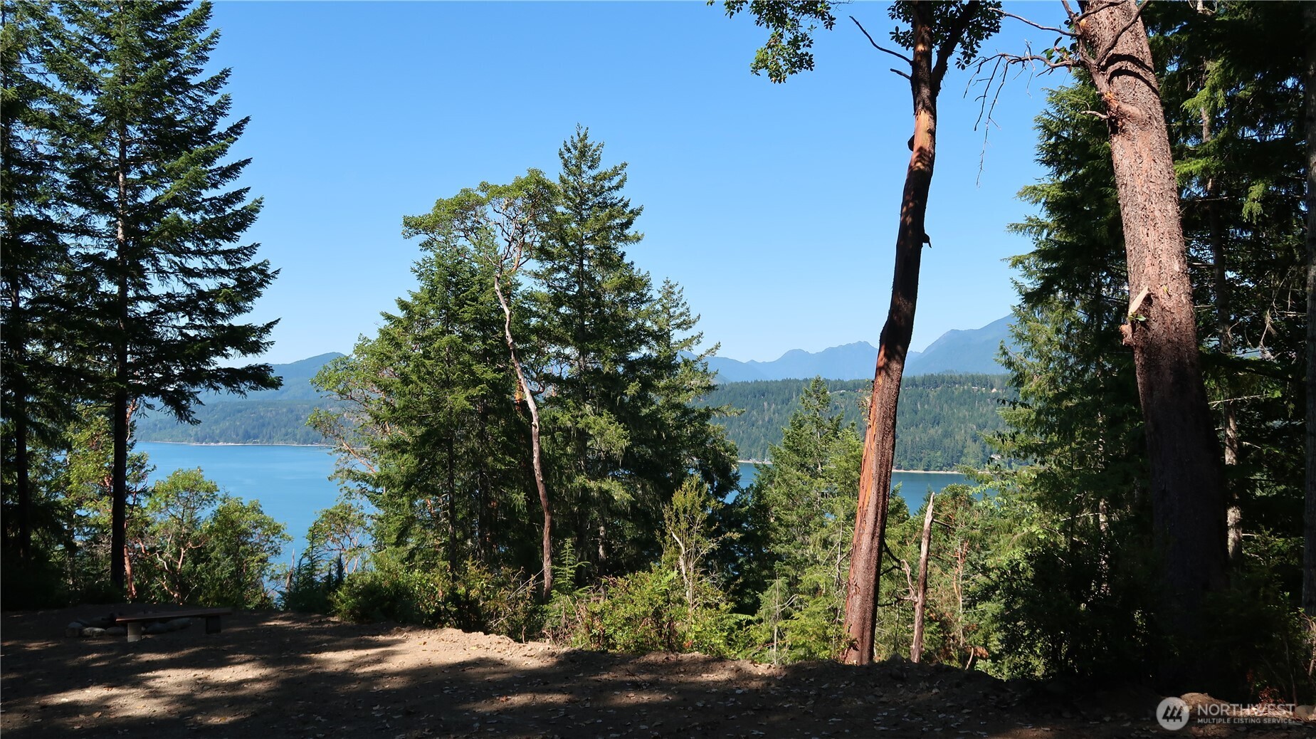 2911 Ne Capstan Rock Rd Property Photo 4