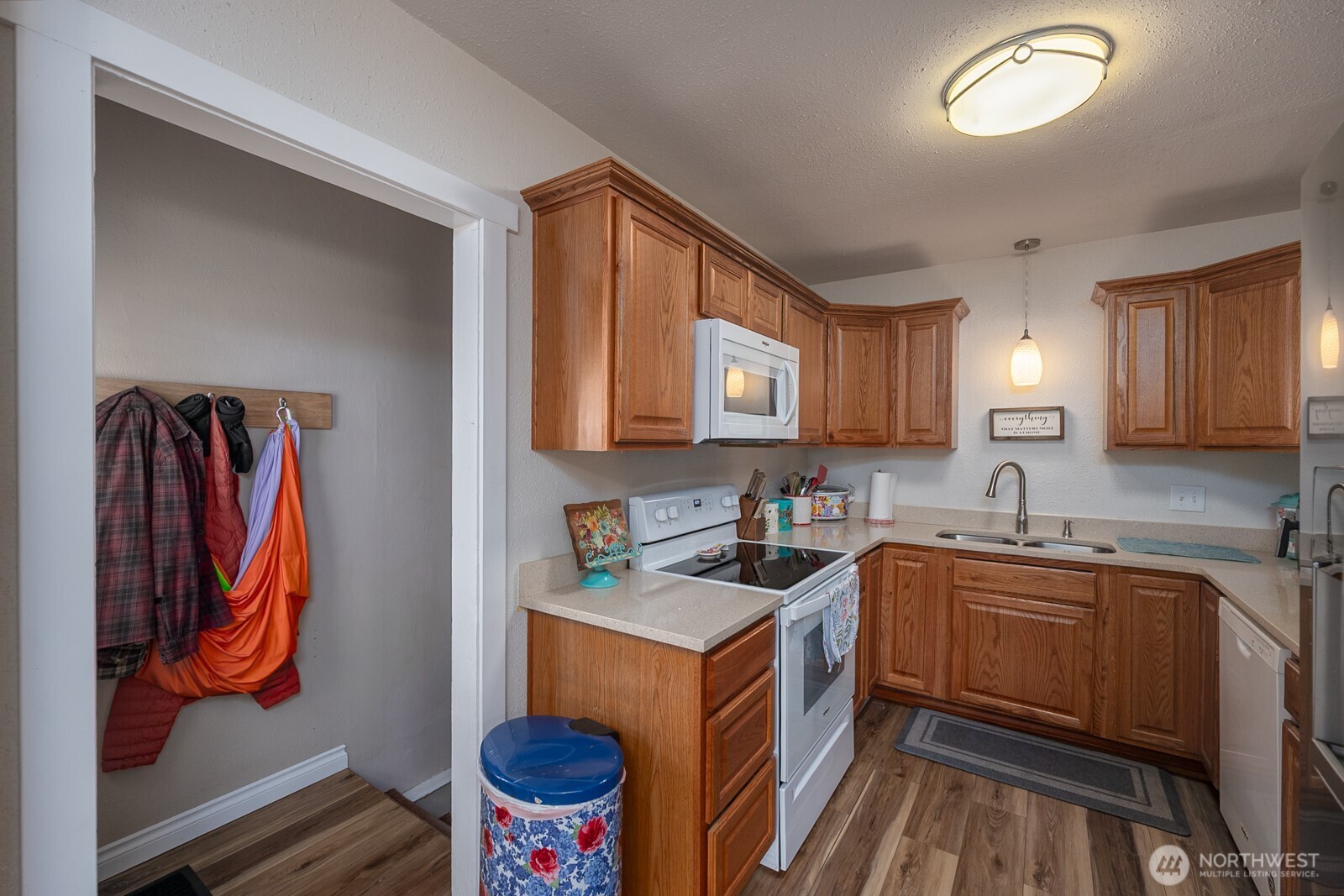 119 Sw F St Property Photo 10