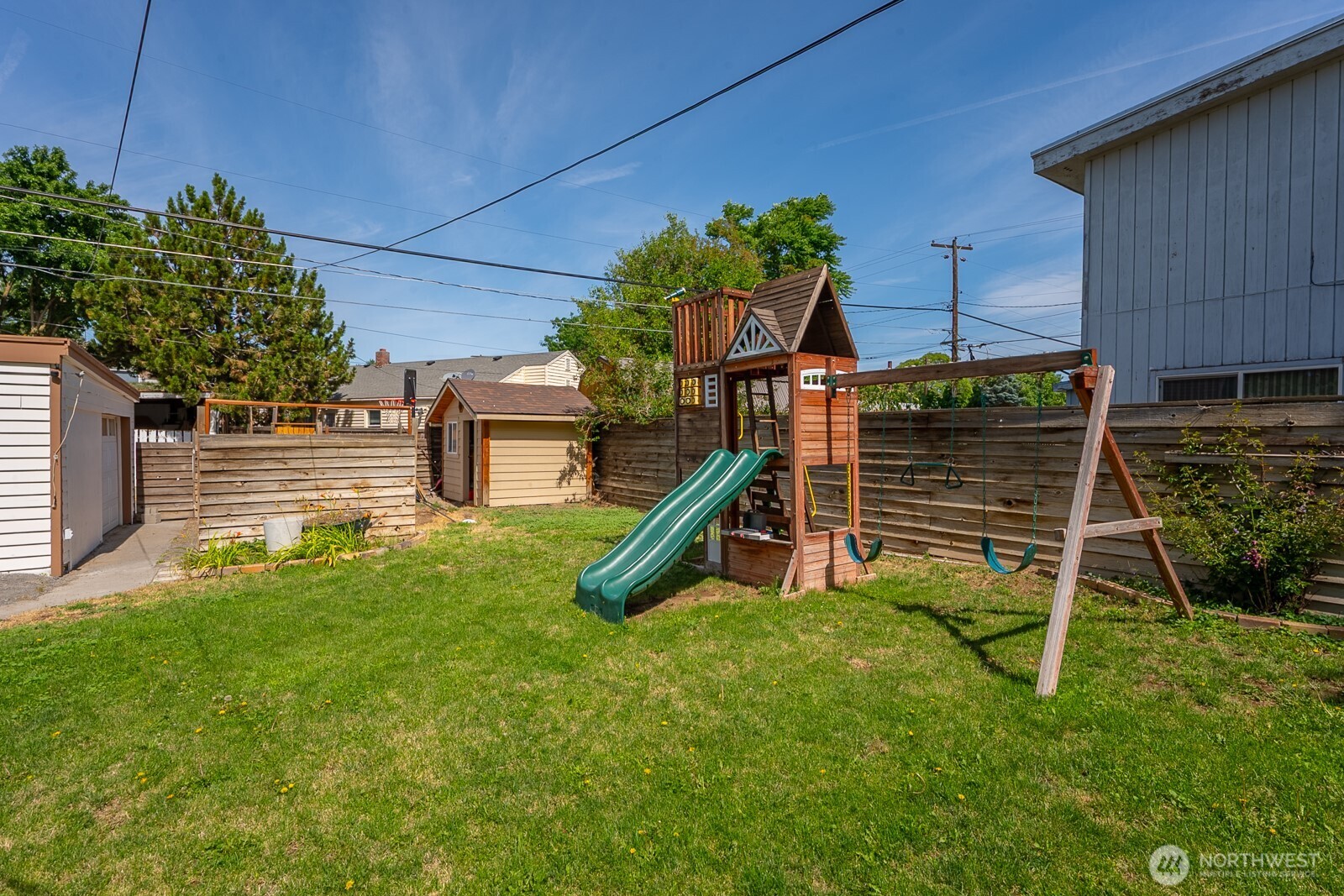 119 Sw F St Property Photo 32