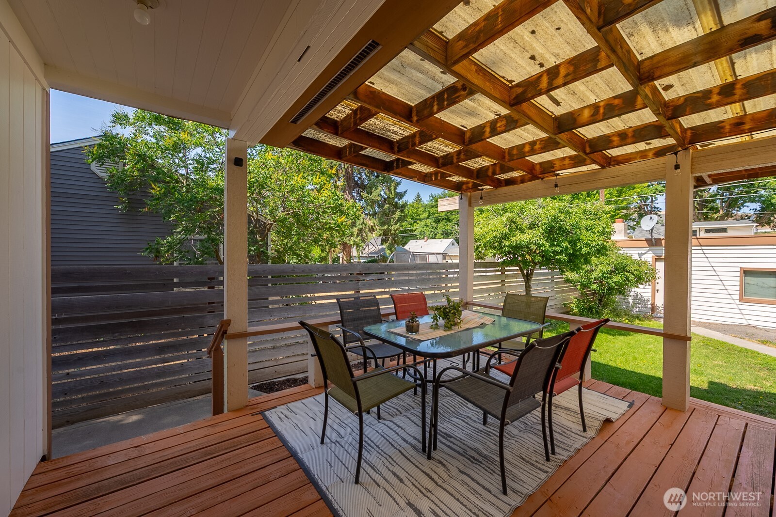 119 Sw F St Property Photo 34