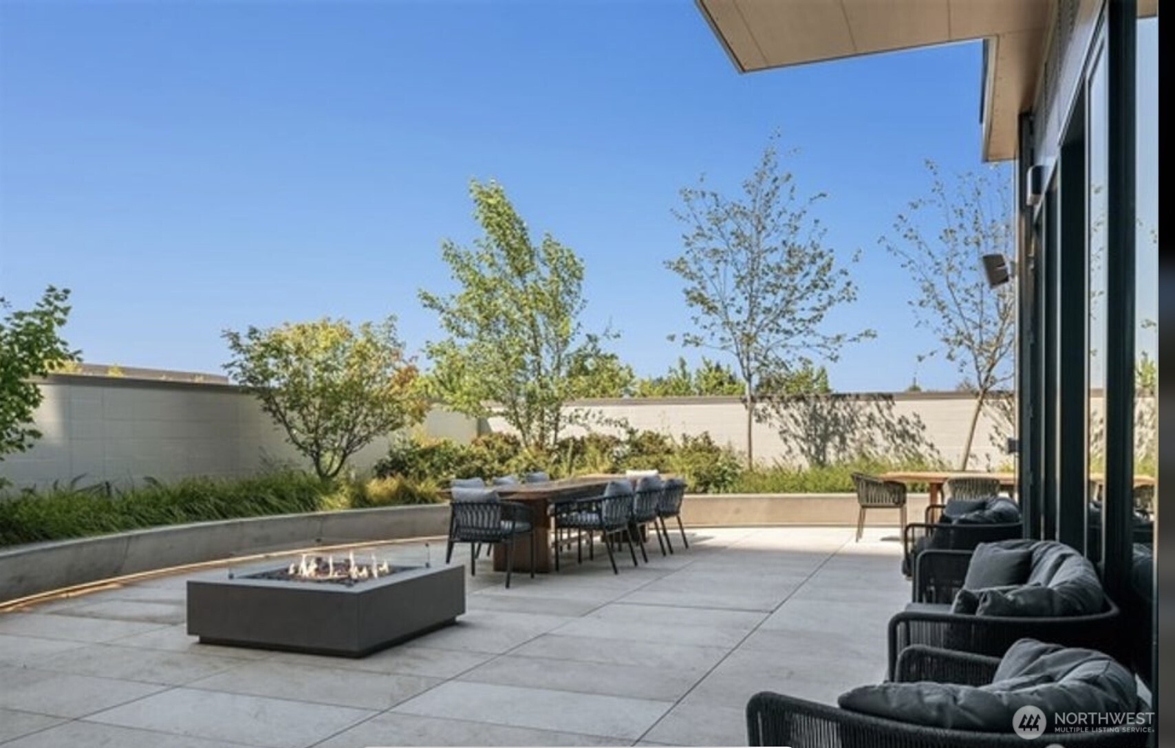 889 Avenue Square 209 Property Photo 24