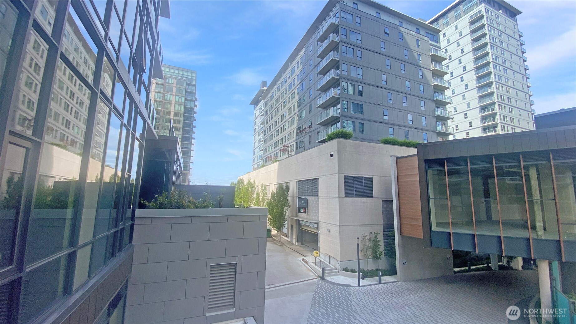 889 Avenue Square 209 Property Photo 28