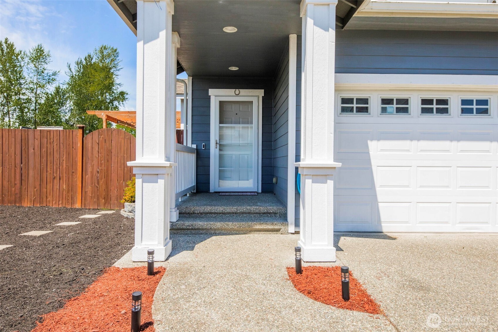 9905 1st Street Property Photo 2
