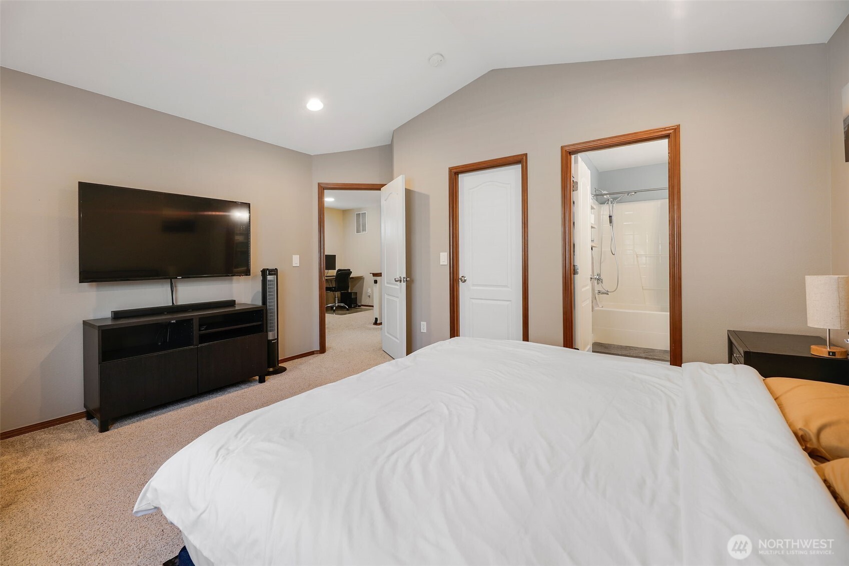 9905 1st Street Property Photo 14