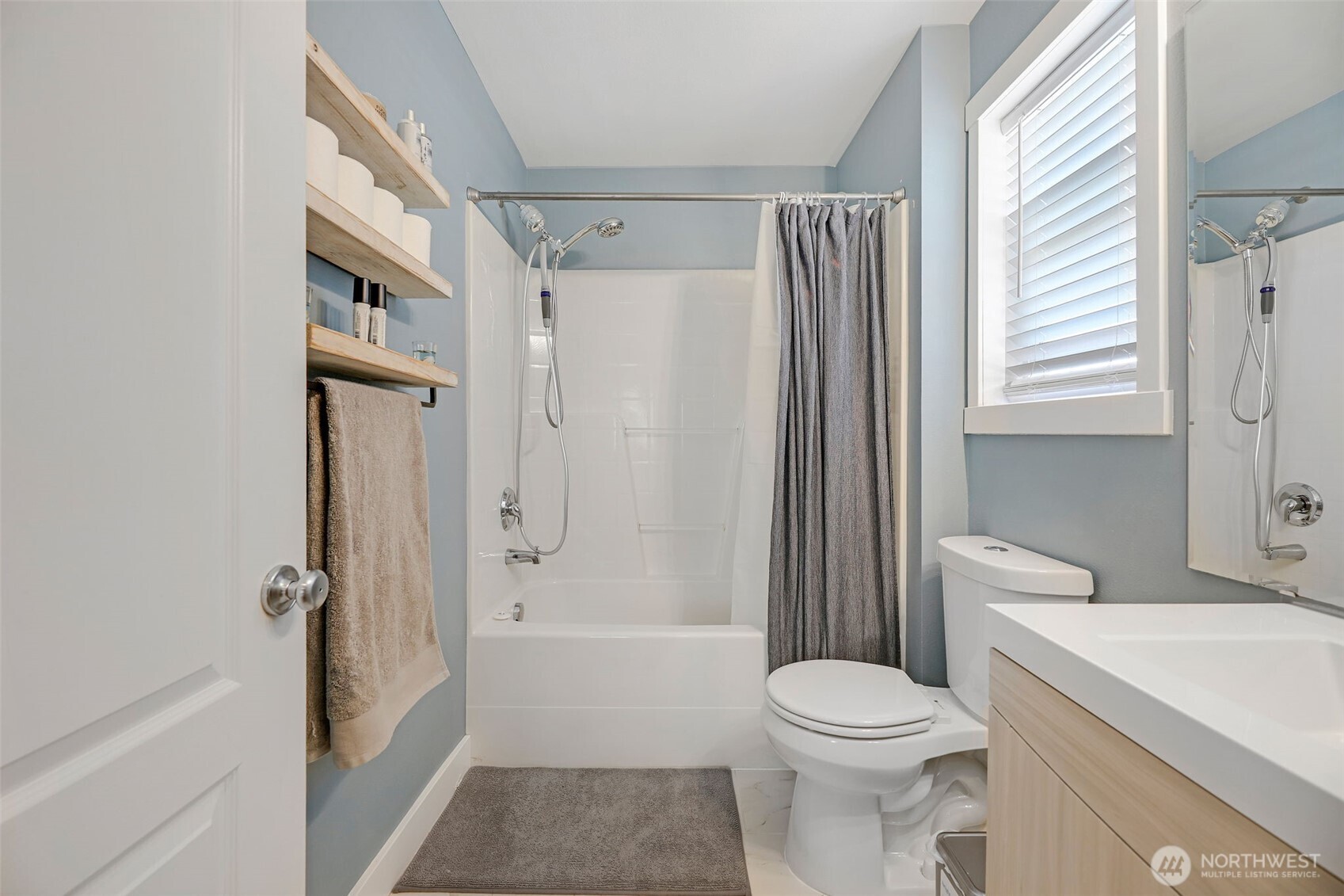 9905 1st Street Property Photo 15