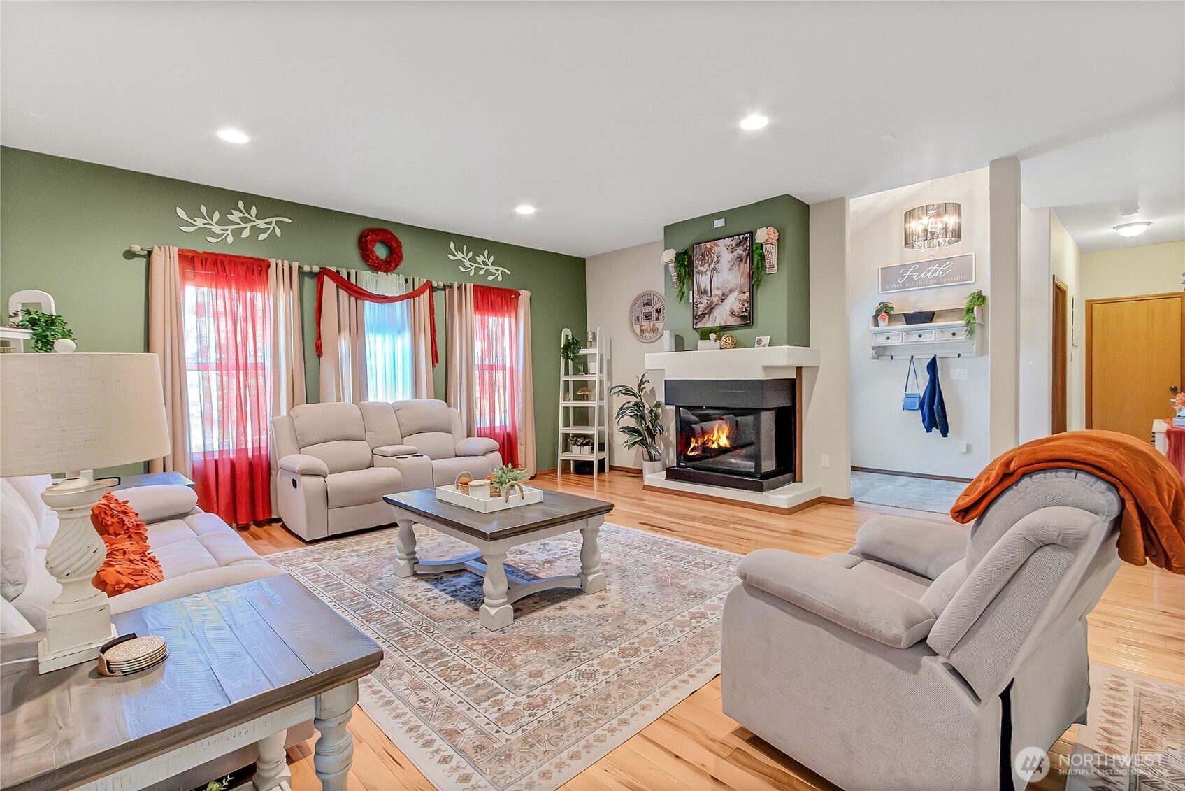 11032 Dean Court Property Photo 7