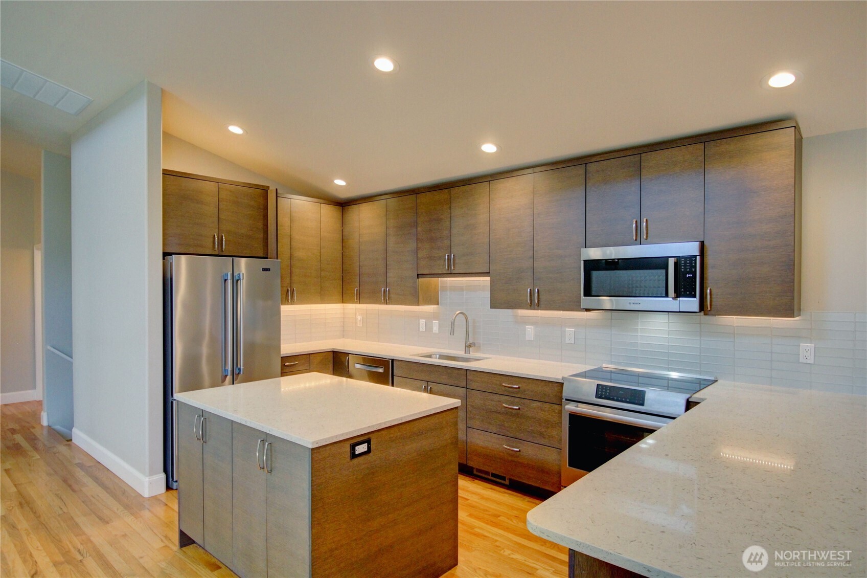 1408 Alpine View Place Property Photo 11