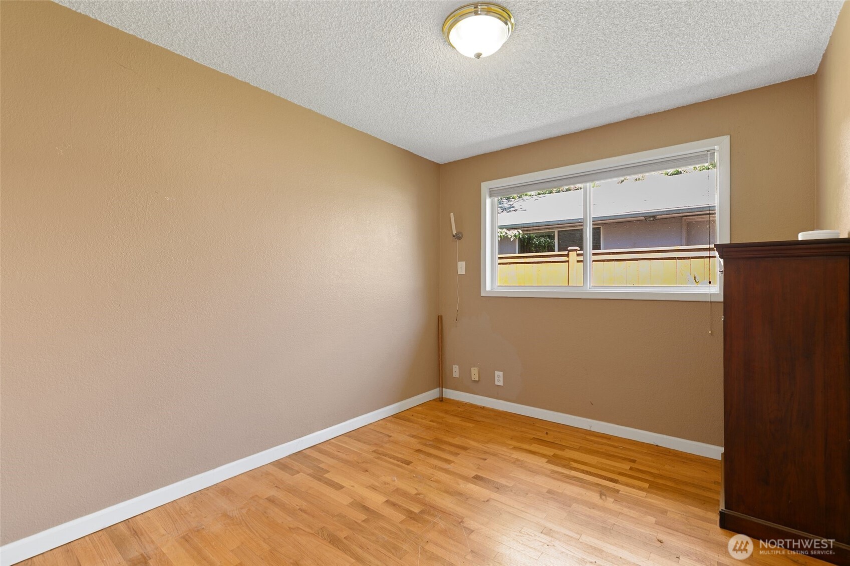 7525 28th Avenue Property Photo 12