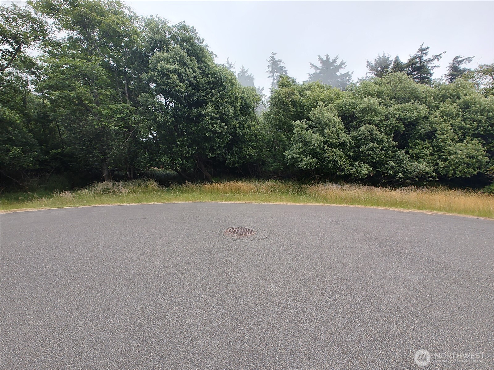 660 Alder Court Property Photo 2