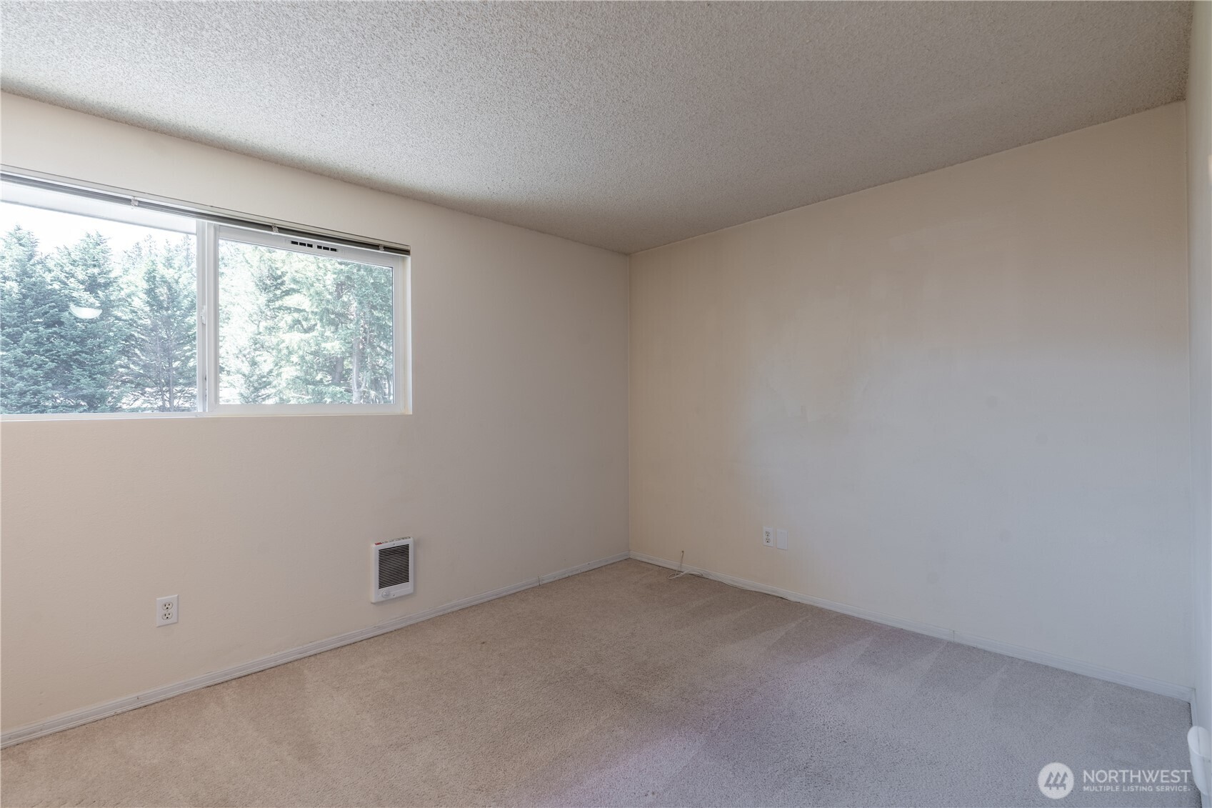 230 Sw Clark St C203 Property Photo 12