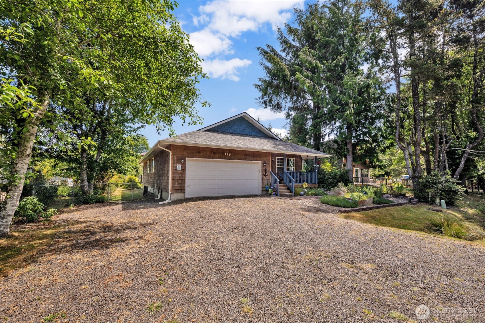 318 Duck Lake Drive Property Photo 2