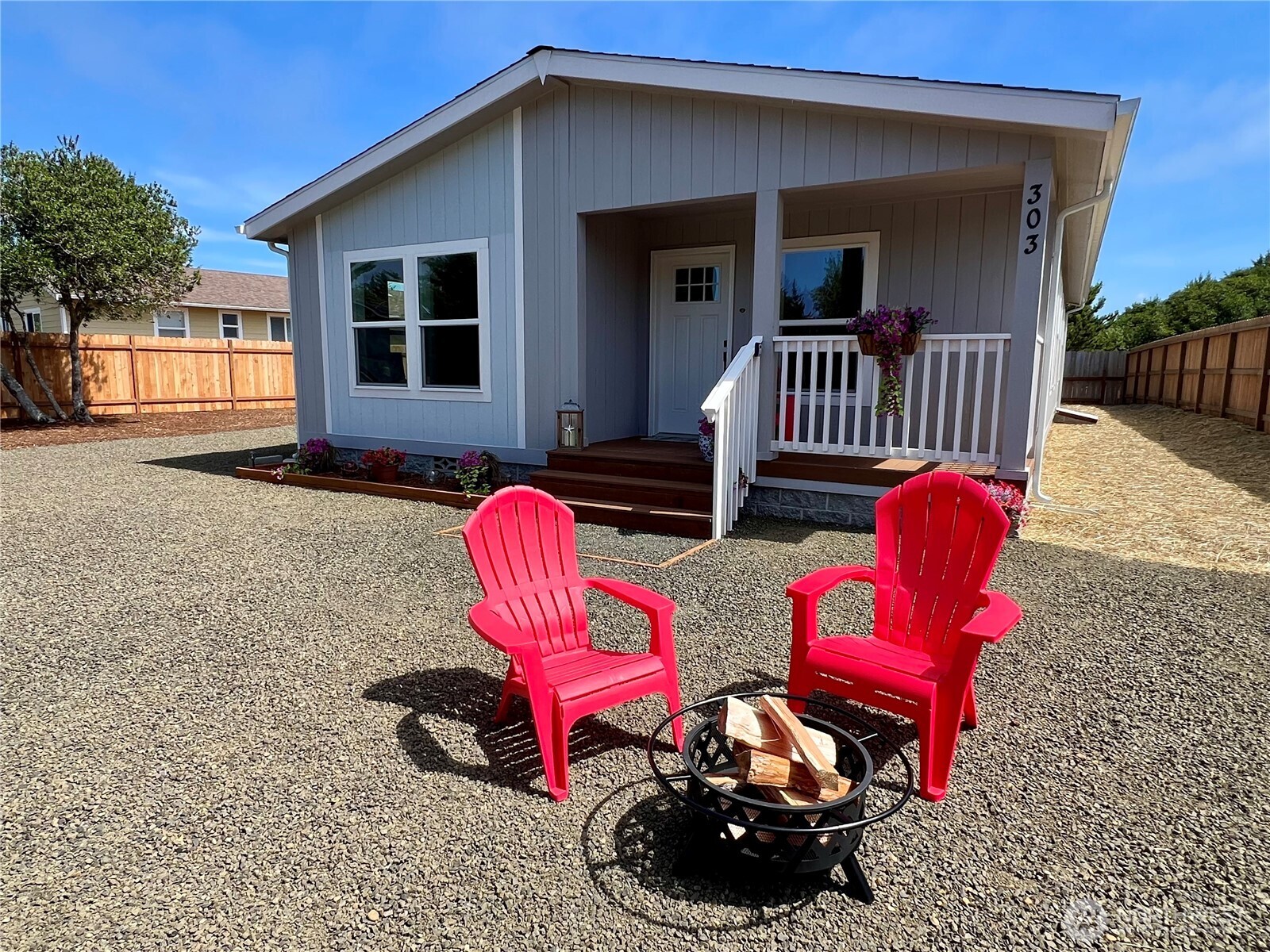 303 N Wynoochee Drive Property Photo 1
