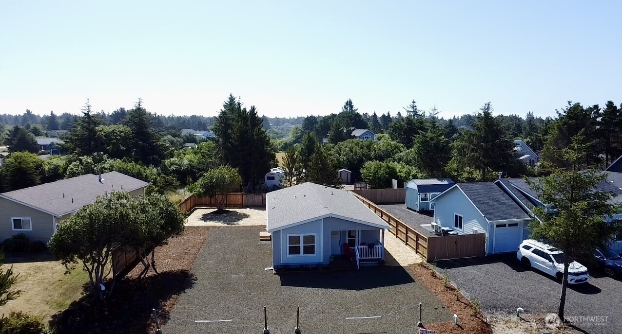 303 N Wynoochee Drive Property Photo 4