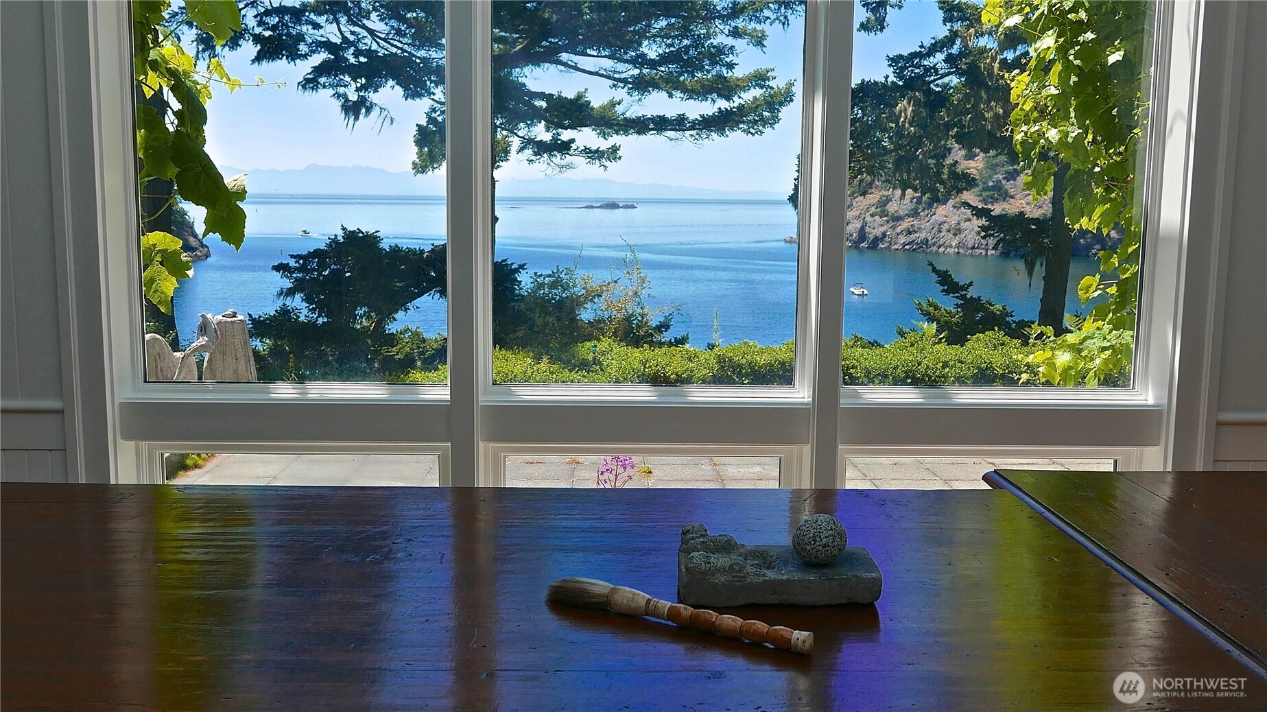 2401227 Property Photo 13
