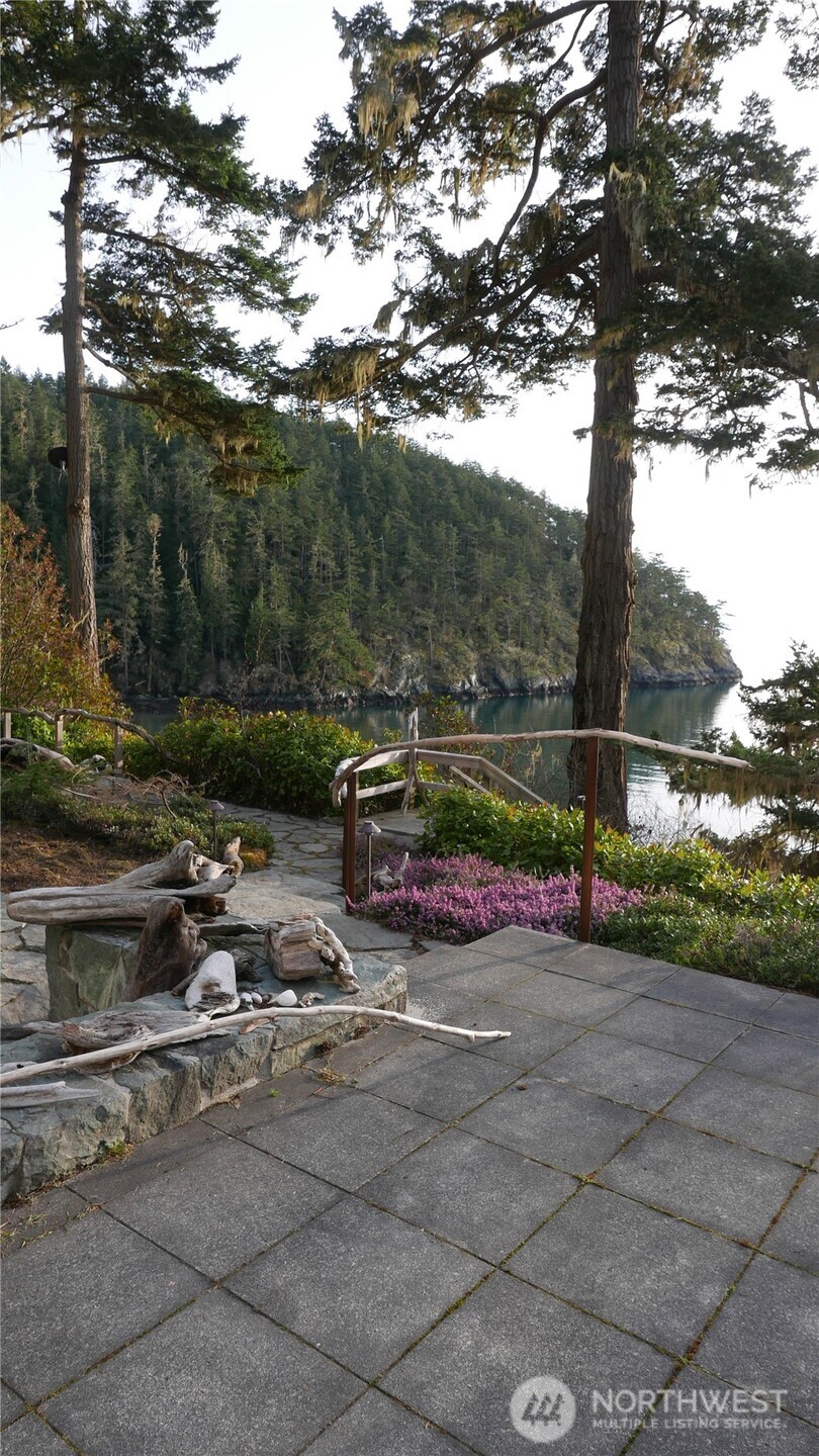 2401227 Property Photo 31