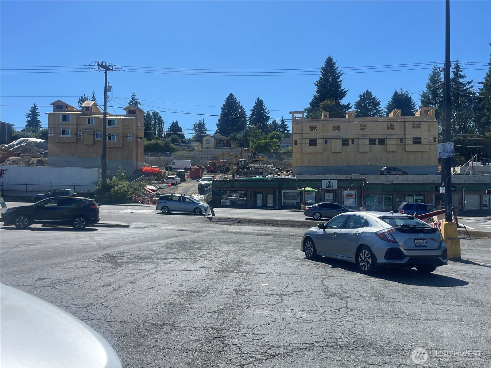 1809 S 120th Street Property Photo 3