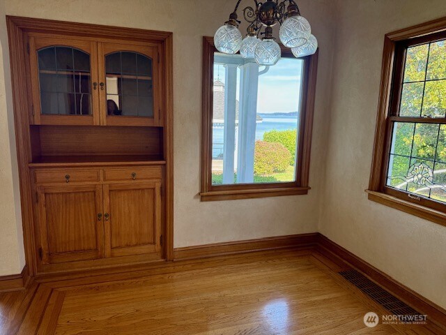 3538 Beach Drive Property Photo 27