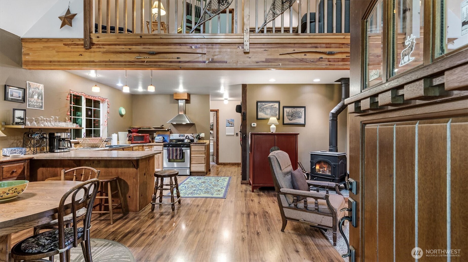 7595 Pressentin Court Property Photo 5